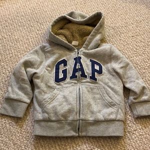 2T GAP furry zip-up
